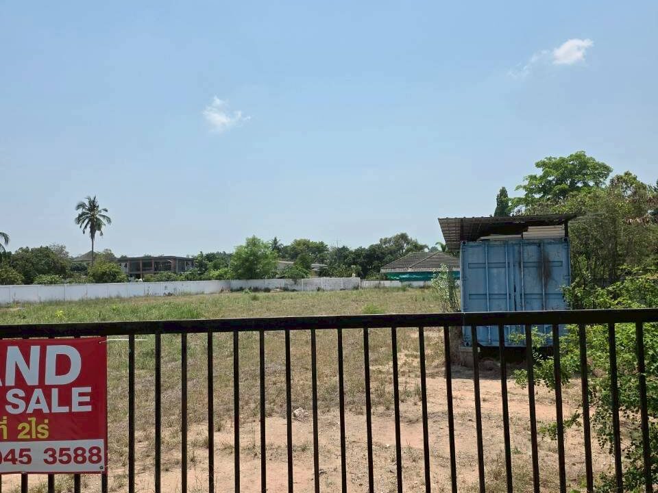 LINE_ALBUM_Land Front House 1_260407_2