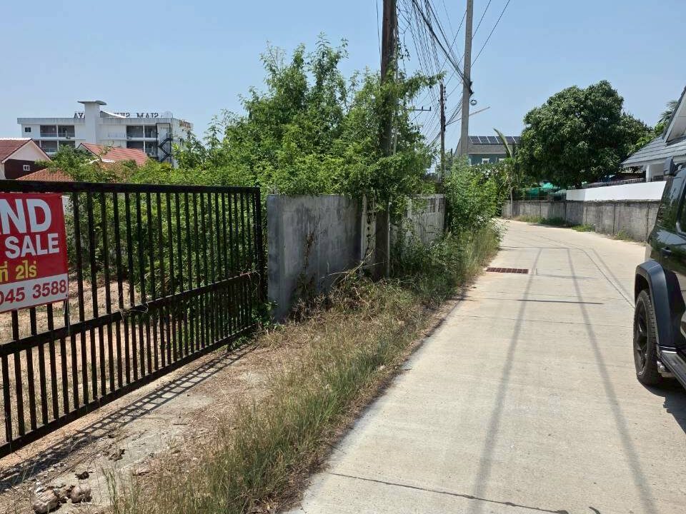 LINE_ALBUM_Land Front House 1_260407_6